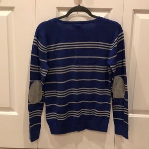 Banana Republic crewneck sweater. Size large
